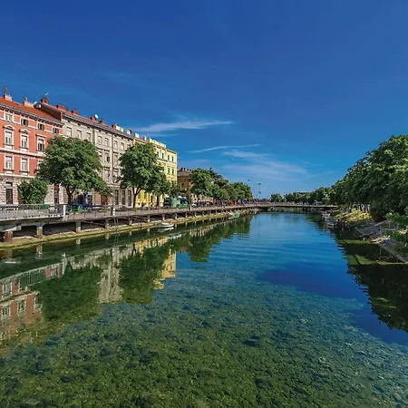 Appartamento 1 Bedroom Beautiful In Fiume