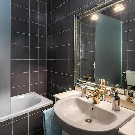 Appartamento 1 Bedroom Beautiful In