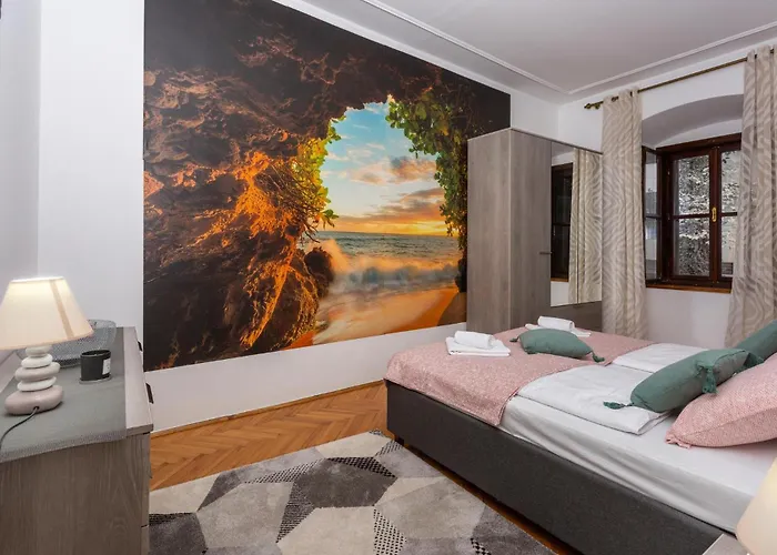 1 Bedroom Beautiful In Apartment